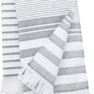 Fouta rayée avec franges