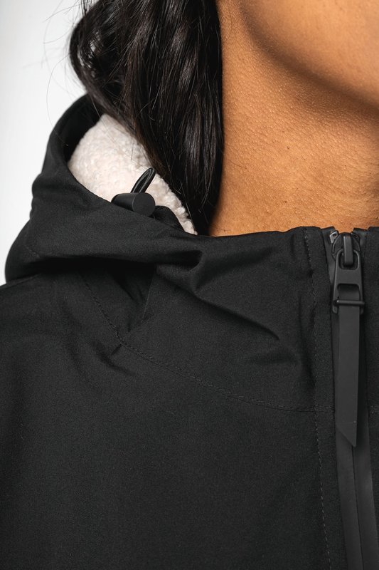 Veste écoresponsable imperméable doublée en sherpa unisexe – Image 9