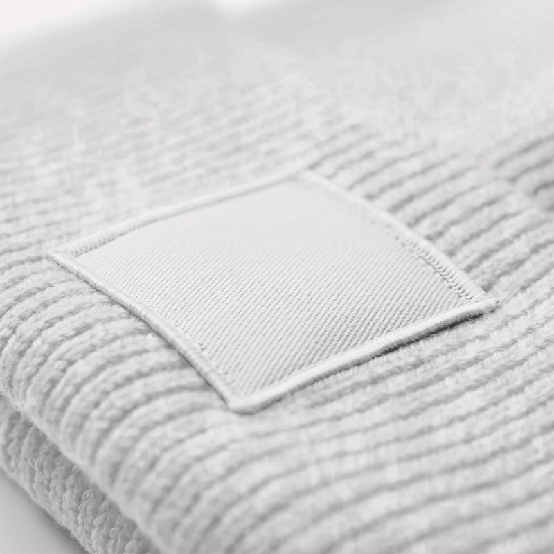 Bonnet à large revers avec patch ton sur ton – Image 9