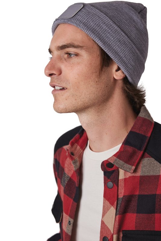 Bonnet recyclé avec patch – Image 7