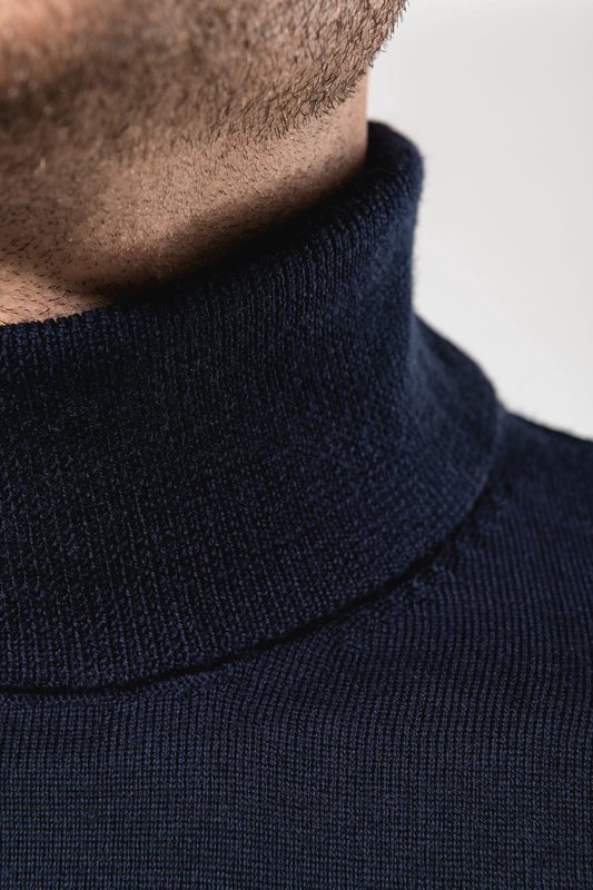 Pull Mérinos col roulé homme