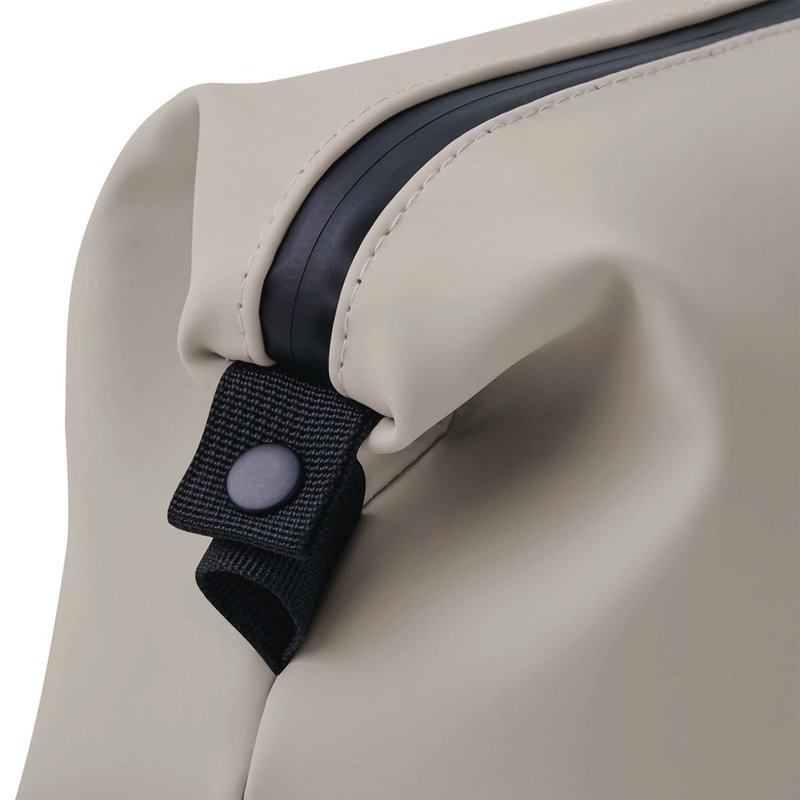 Pochette à accessoire en polyuréthane mat – Image 4