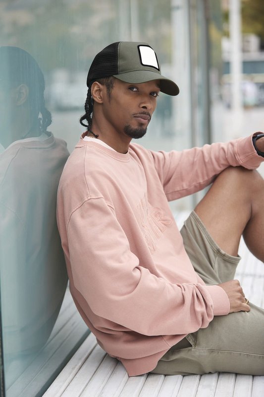 Casquette trucker 5 panneaux avec patch carré