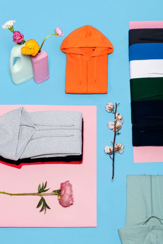 Sweat-shirt écoresponsable zippé à capuche femme – Image 14